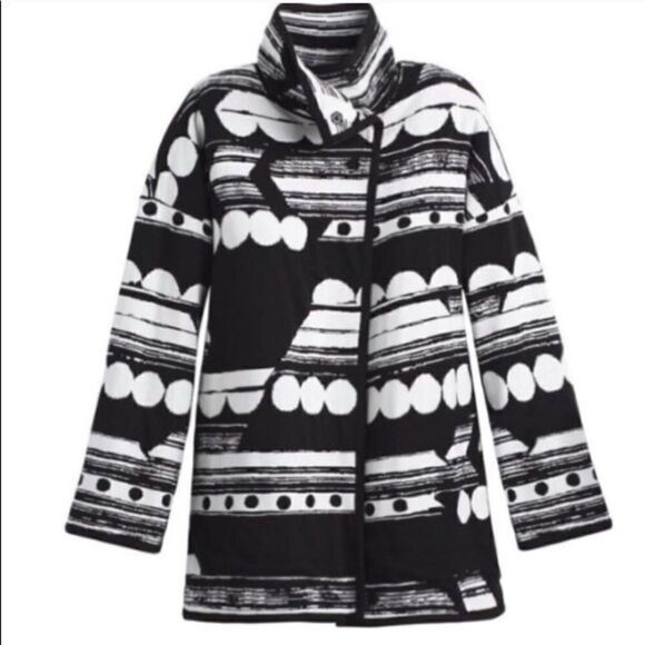 NEW Chico's Black Label Black White Coat